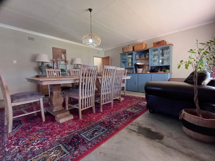 4 Bedroom Property for Sale in Flamwood North West